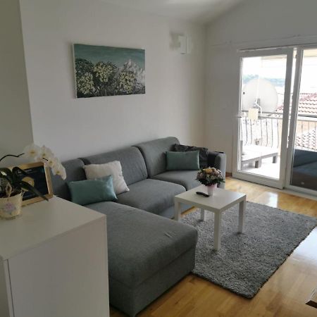 Apartments Dvor - Ap1, Ap2, Ap3 Baska Voda Luaran gambar