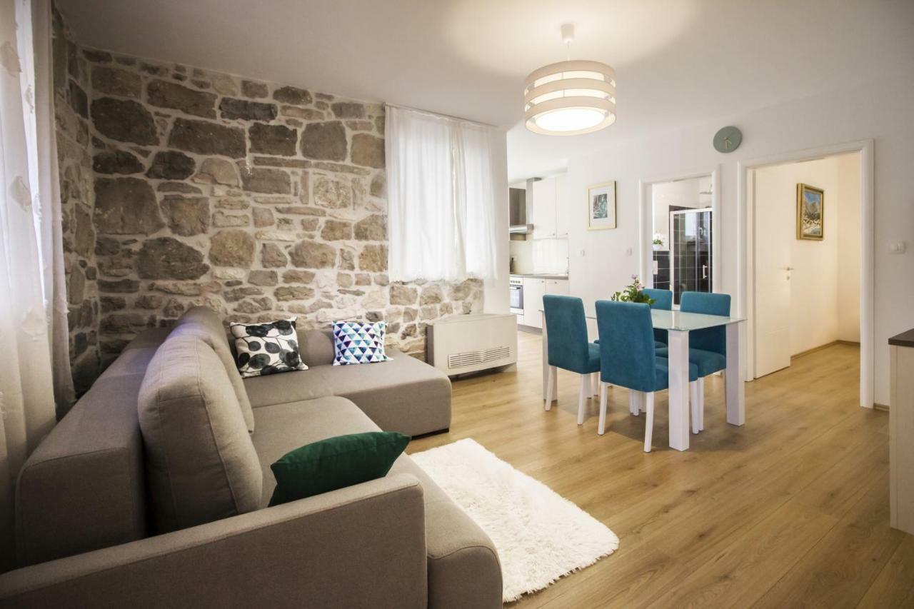 Apartments Dvor - Ap1, Ap2, Ap3 Baska Voda Luaran gambar